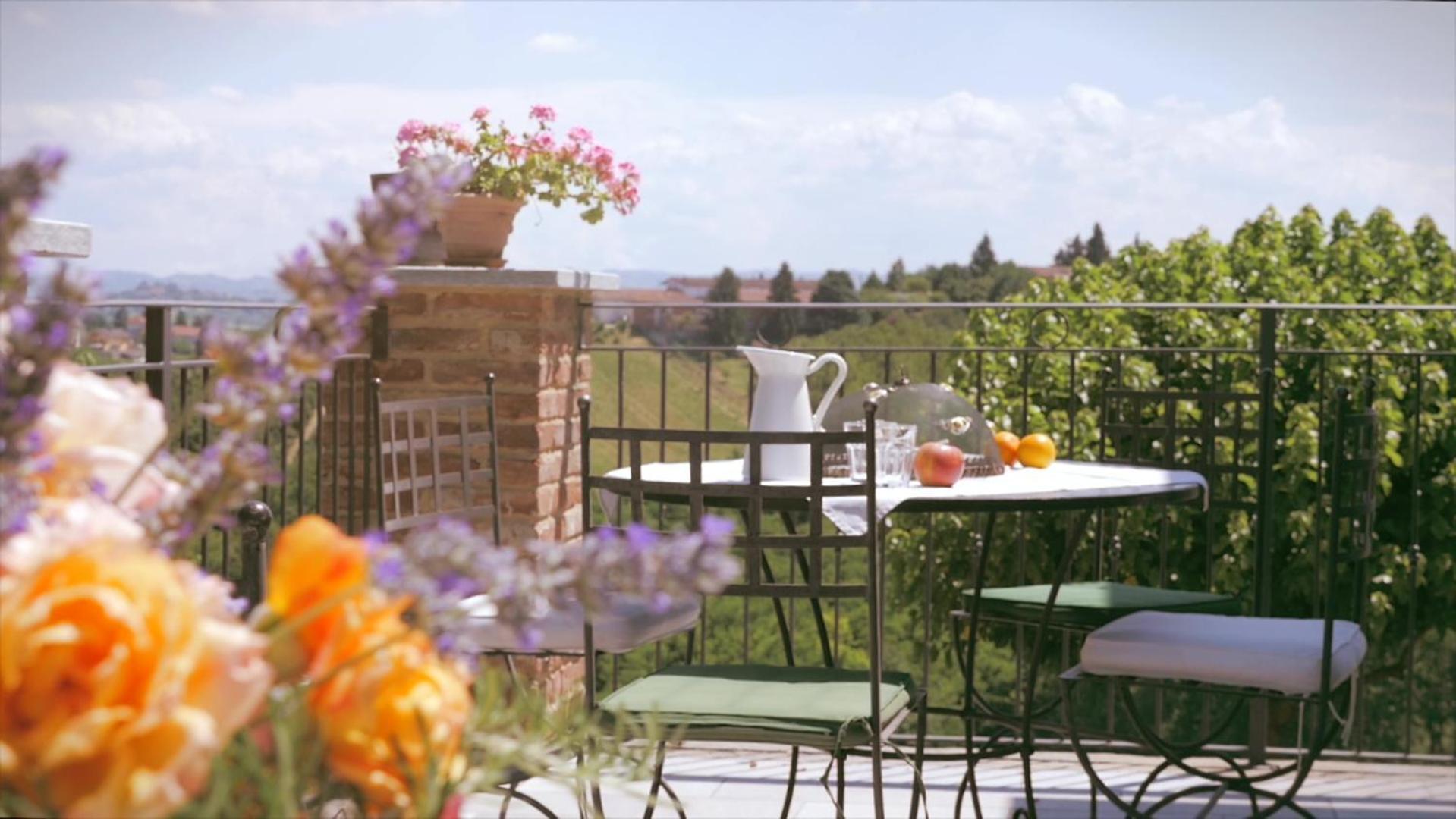 Alta Villa The Countryhouse Adults Only Boutique Bnb Vigliano d'Asti Exterior foto